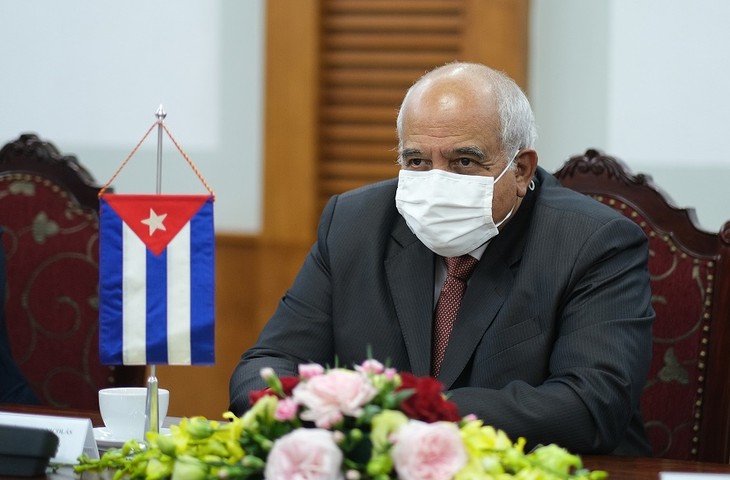 Vietnam demostró en 2021 su inteligencia para afrontar desafíos, según embajador de Cuba