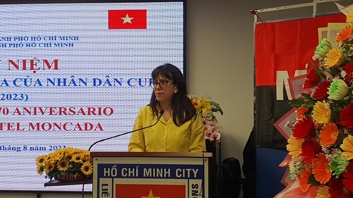 Ciudad Ho Chi Minh Reunión para celebrar 70 años de la victoria del Moncada en Cuba